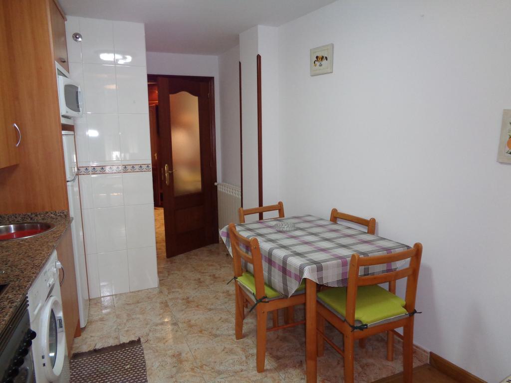 Apartamentos San Pelayo Onís Kamer foto