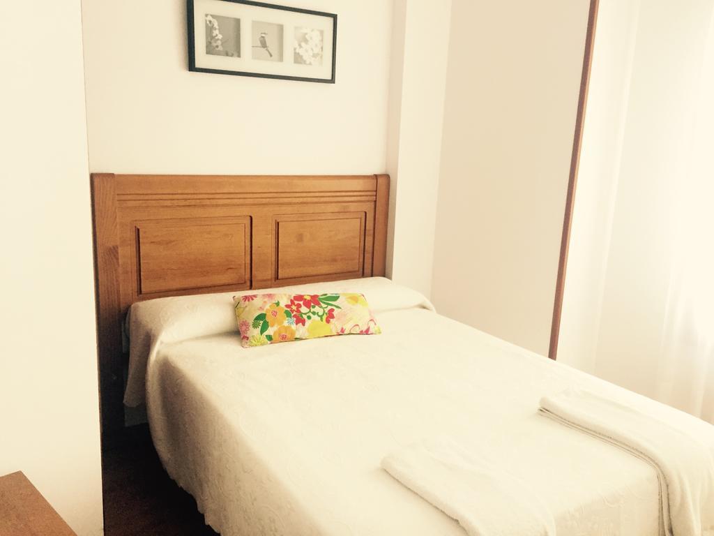 Apartamentos San Pelayo Onís Kamer foto